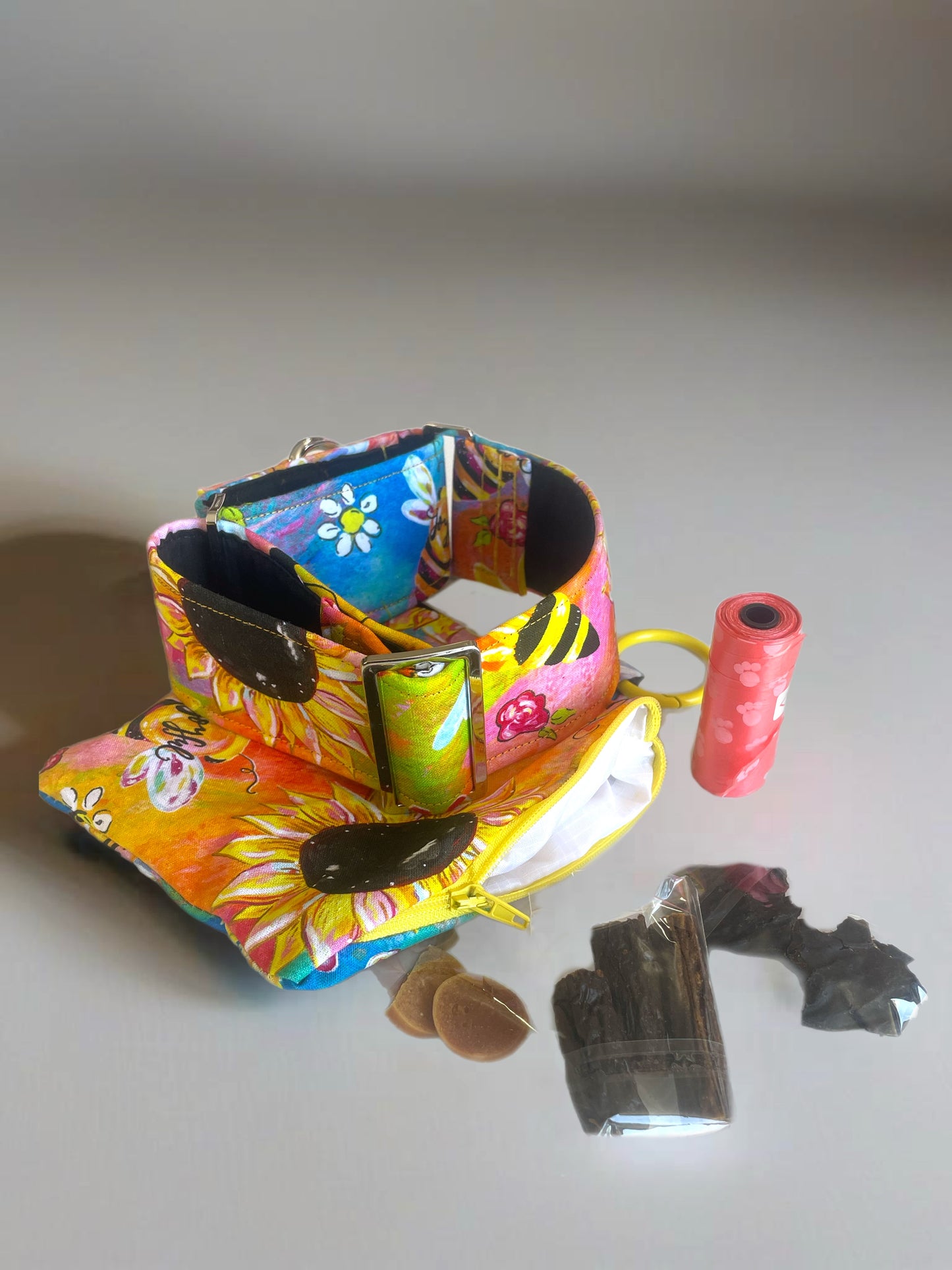 Happy buzz bees martingale collar in cotton fabric 50mm wide
