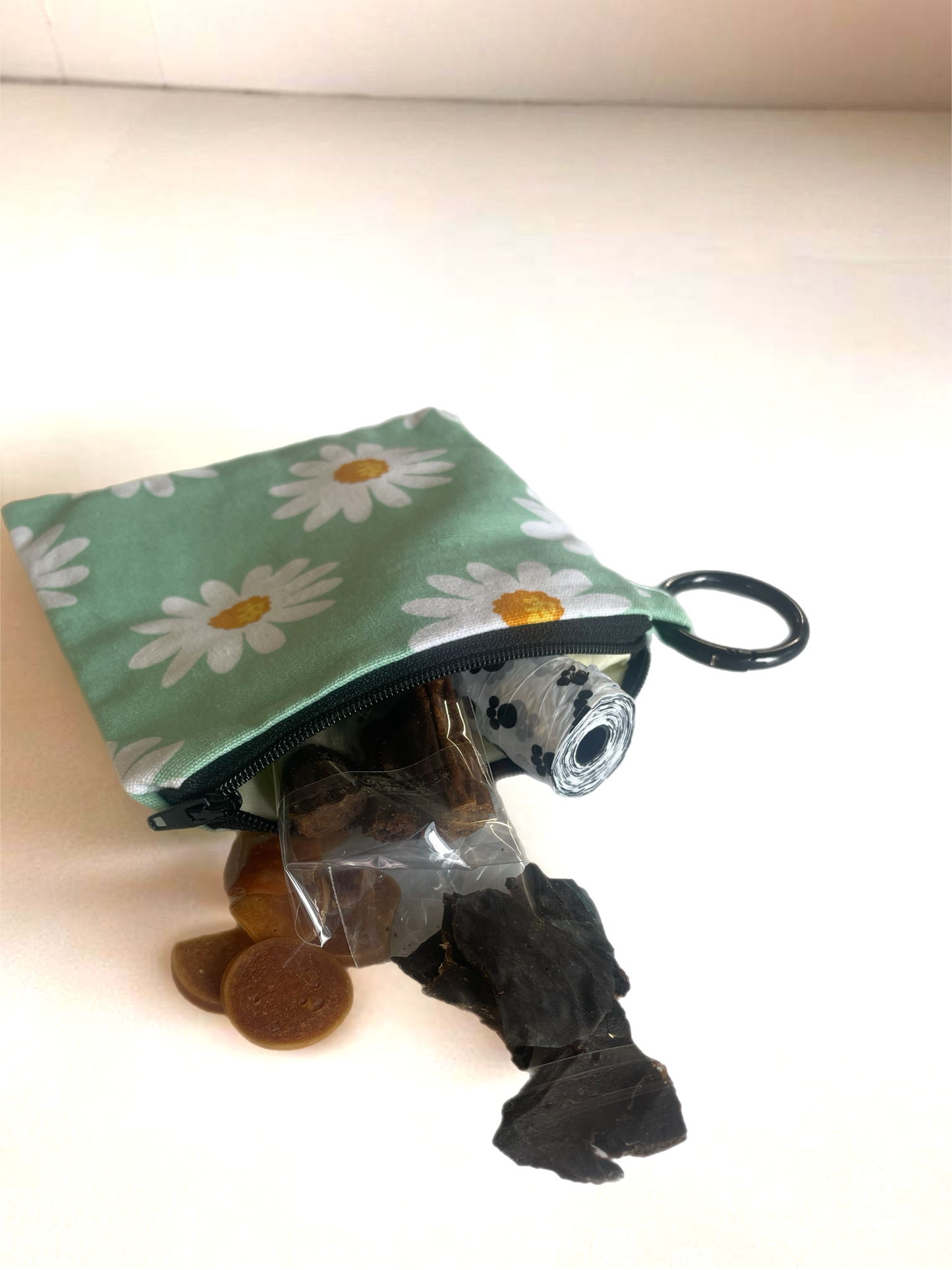 Wide Martingale collar daisies on sage sturdy cotton 50mm width