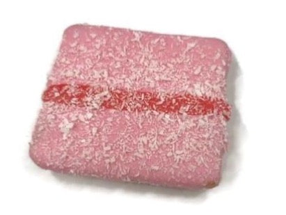Princess Pack a box filled with pink & purple yoghurt, carob and savoury treats