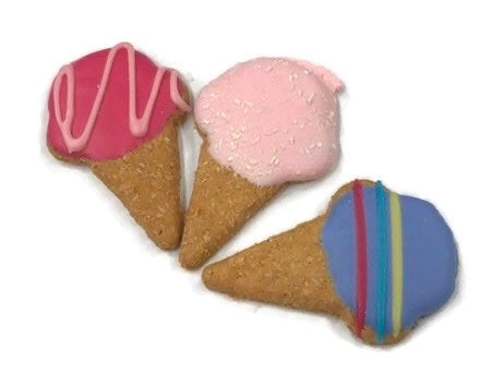 Princess Pack a box filled with pink & purple yoghurt, carob and savoury treats