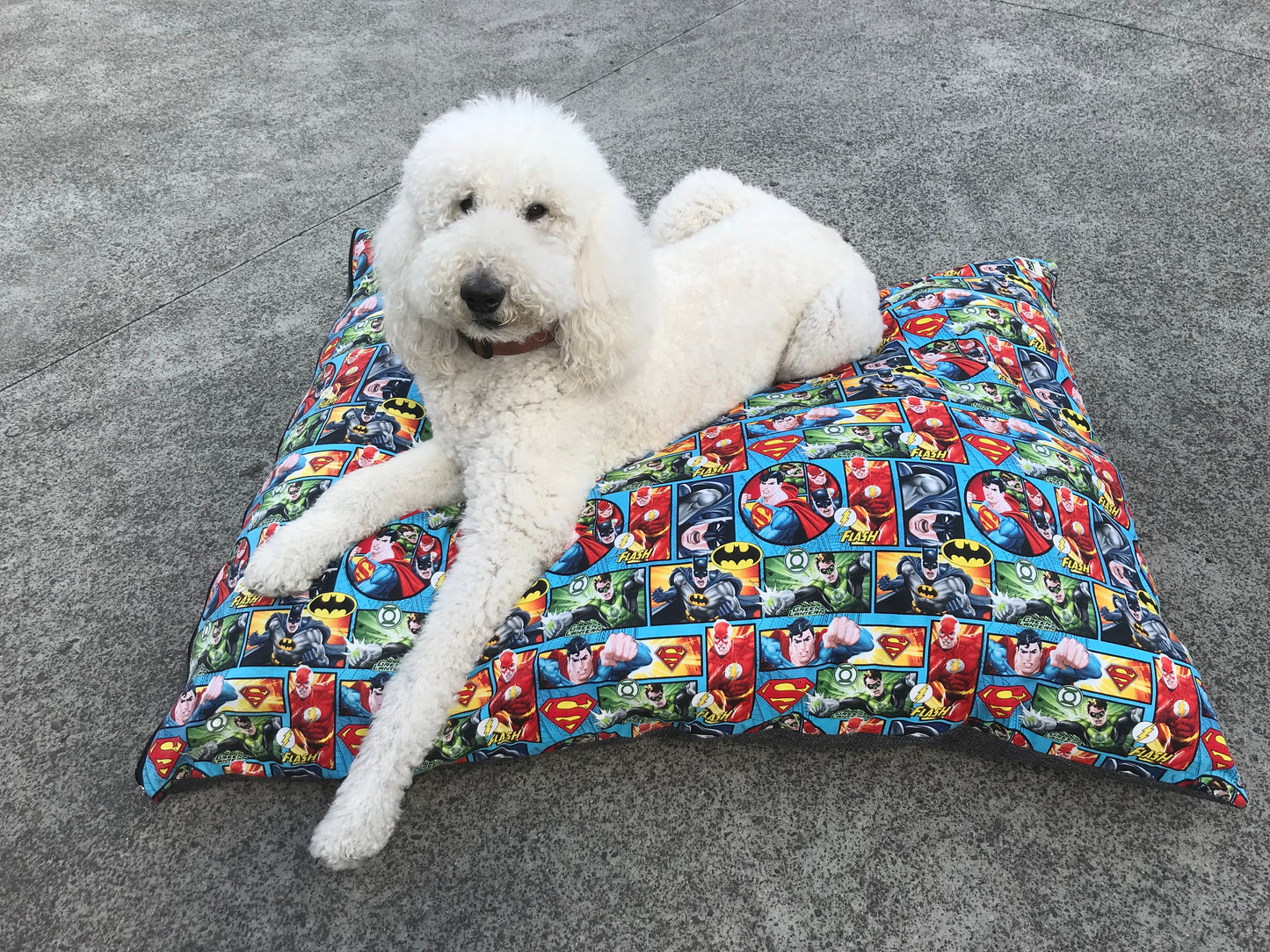 Stuff It cover only Superheroes DC Comics design washable fabric, recycled dog bed, kennel bed puppy mastiff Dane big large