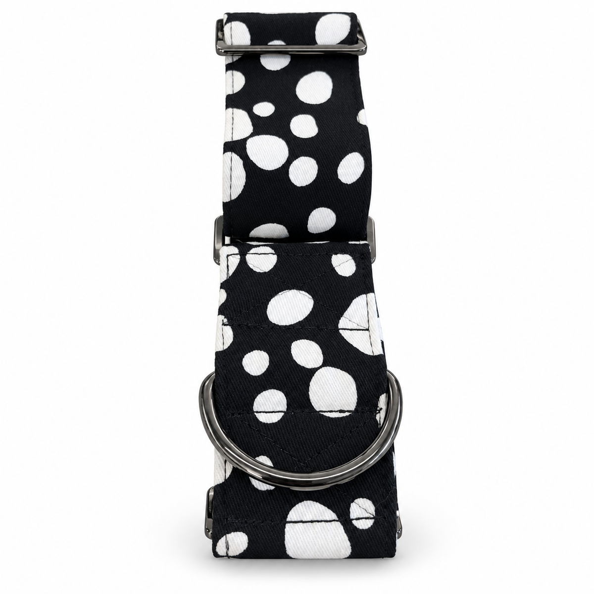 Spots of style greyhound martingale