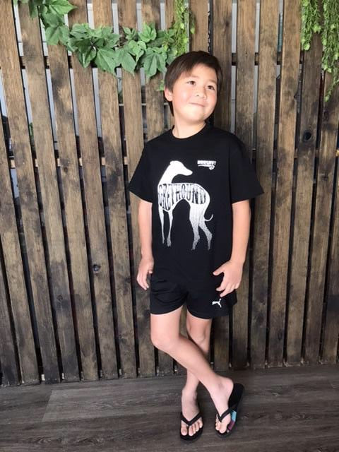 Kid’s black cotton tee shirt with greyhound print